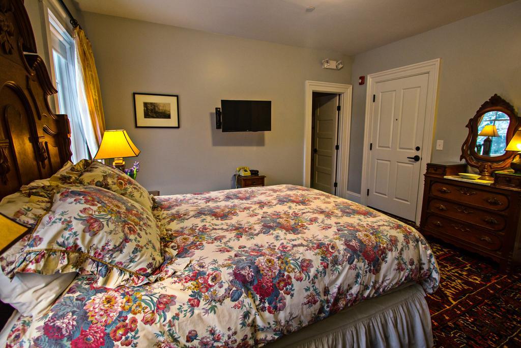 Samuel Sewall Inn Brookline Exterior photo